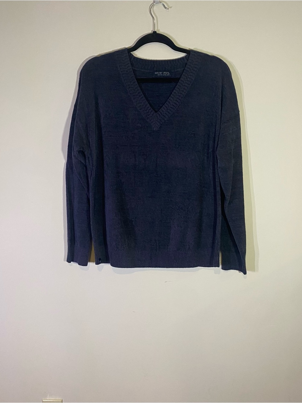 Barefoot Dreams Women's V-Neck Sweater in Grey Size M